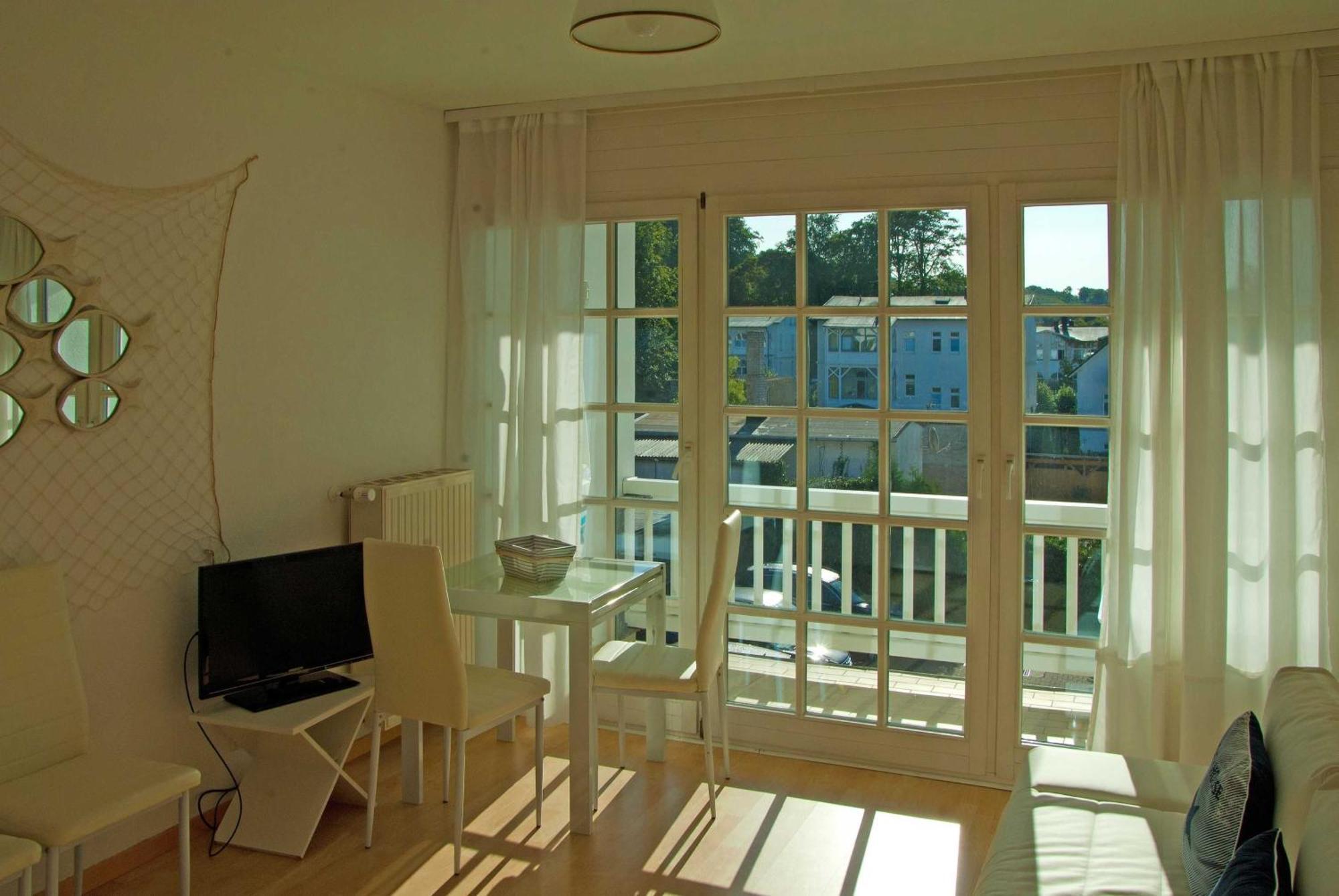 Haus Baltic 12 Mit Balkon - Zentrale Lage Im Ostseebad Sellin Экстерьер фото